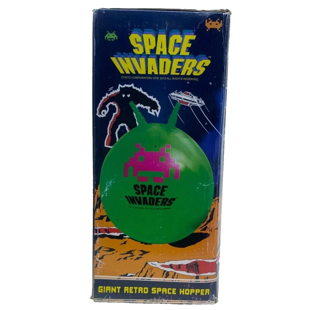 SPACE INVADERS Giant Retro Space‎ Hopper 2013 NEW Sealed